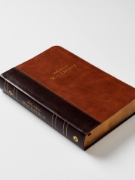 Imagen de Biblia de Estudio MacArthur NBLA, Leathersoft, Cafe, Con Indice